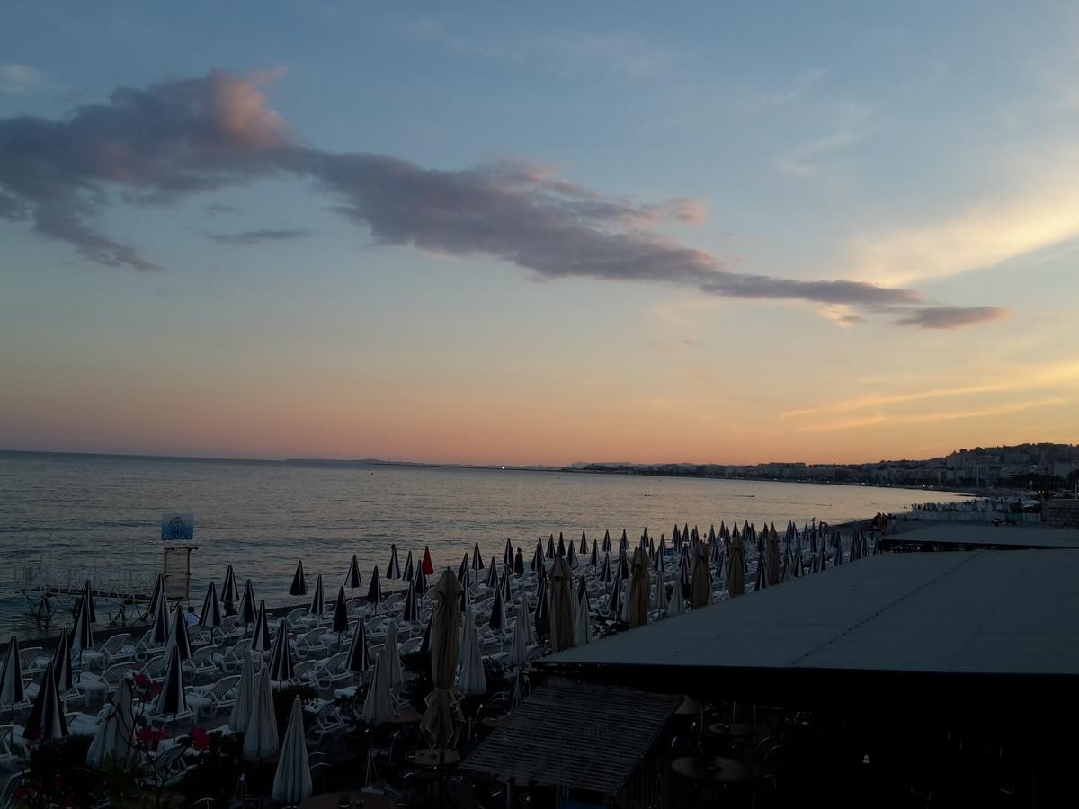 Parvis De La Mer, 50M De La Plage Nizza Exterior foto
